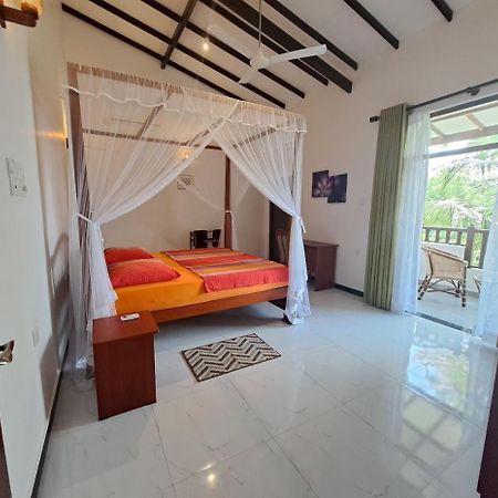 Villa 76 Weligama Exterior foto